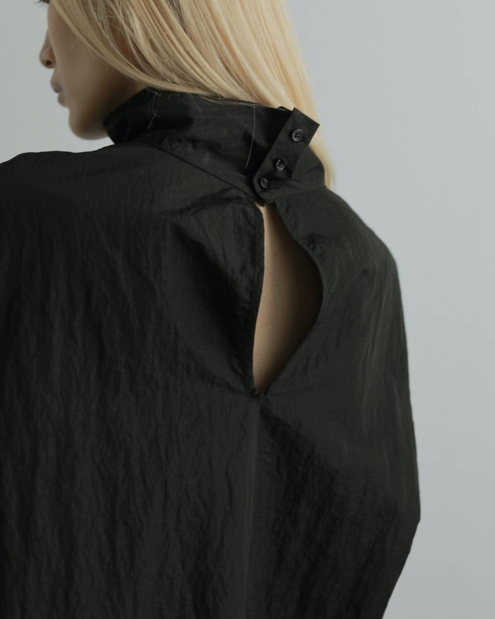 Sheer Over Blouse Sheer Over Blouse,シアー オーバー ブラウス,62520423,ブラウス,シャツ,羽織,透け感,長袖,トップス,シアー,ハイネックブラウス,オーバーサイズ,ànuke,アンヌーク,lifes,ライフズ,25aw