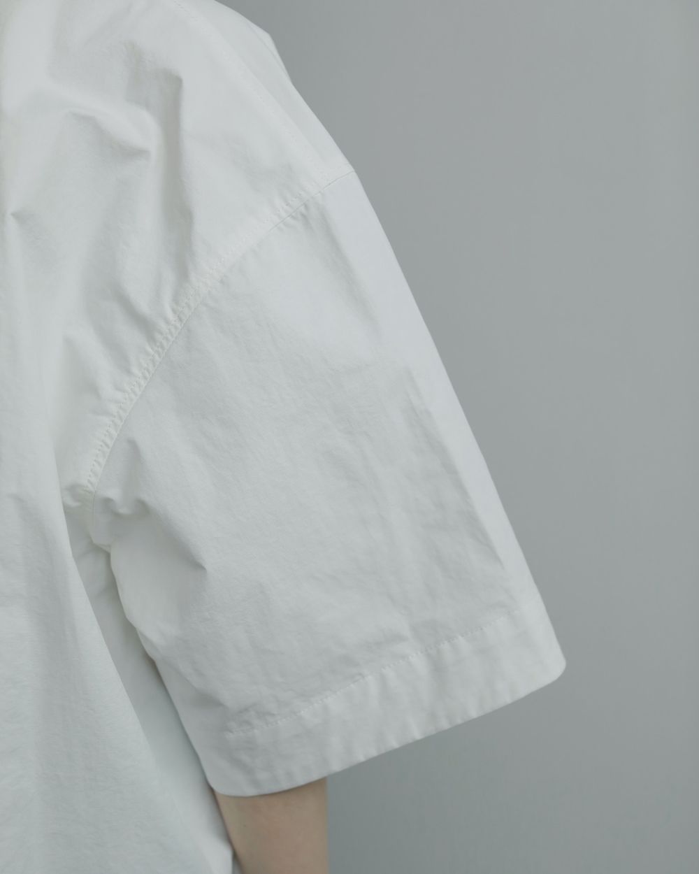 Highneck Over Blouse Highneck Over Blouse,ハイネックオーバーブラウス,62520425,トップス,シャツ,ブラウス,オーバーブラウス,ハイネック,ànuke,アンヌーク,lifes,ライフズ,25aw