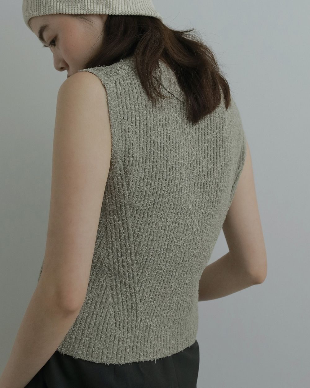 Curlyarn Knit Vest Curlyarn Knit Vest,カーリーヤーン ニット ベスト,62520508,トップス,ベスト,ニット,ニットベスト,ニットトップス,ànuke,アンヌーク,lifes,ライフズ,25aw