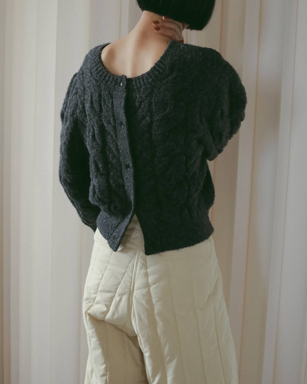 Halfsleeve Cable Cardigan Halfsleeve Cable Cardigan,ハーフスリーブ ケーブル カーディガン,62520513,カーデ,カーディガン,羽織,ニット,長袖,トップス,ケーブル,ニットカーディガン,ショート丈,2way,ànuke,アンヌーク,lifes,ライフズ,25aw