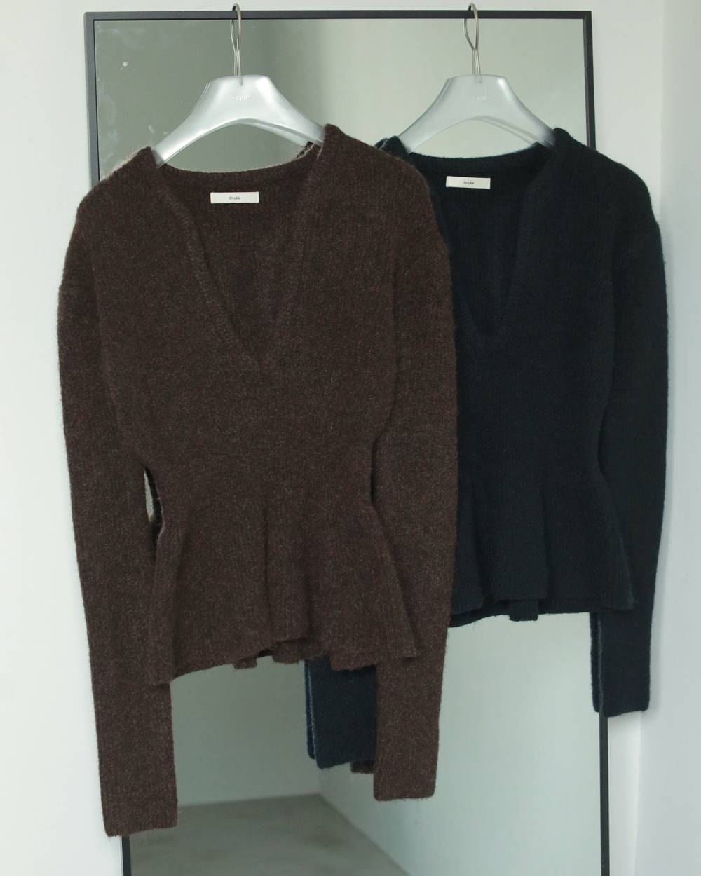 Soft Peplum Knit Soft Peplum Knit,ソフト ペプラム ニット,62520525,ニット,トップス,ニットトップス,ànuke,アンヌーク,lifes,ライフズ,25aw