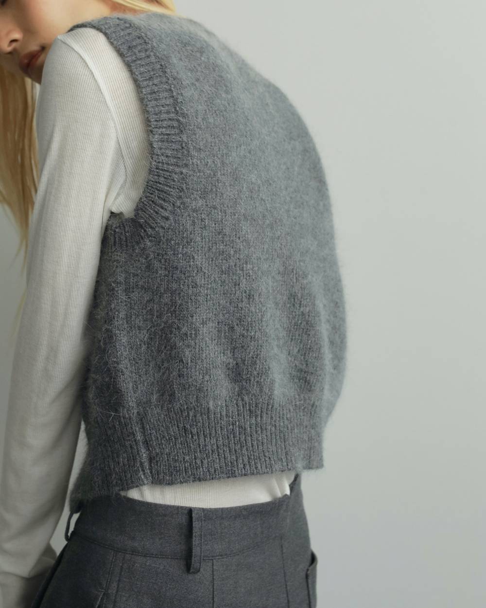 Crewneck Botton Vest Crewneck Botton Vest,クルーネック ボタン ベスト,62520538,ニットベスト,ベスト,ニット,トップス,ànuke,アンヌーク,lifes,ライフズ,25aw