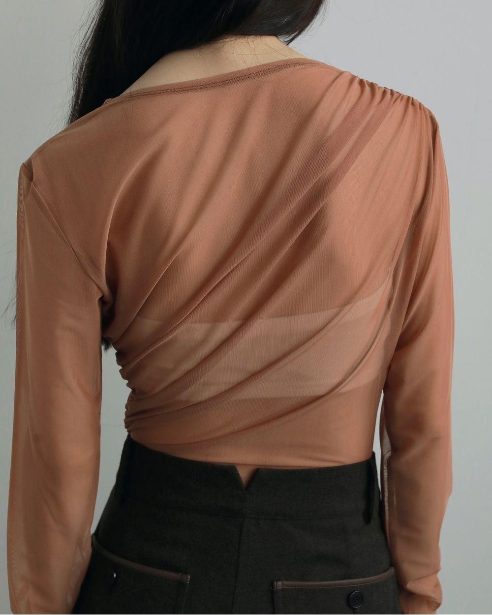 Tulle Gather Bodysuit Tulle Gather Bodysuit,チュールギャザーボディスーツ,62520608,トップス,シアートップス,透け感,ànuke,アンヌーク,lifes,ライフズ,25aw