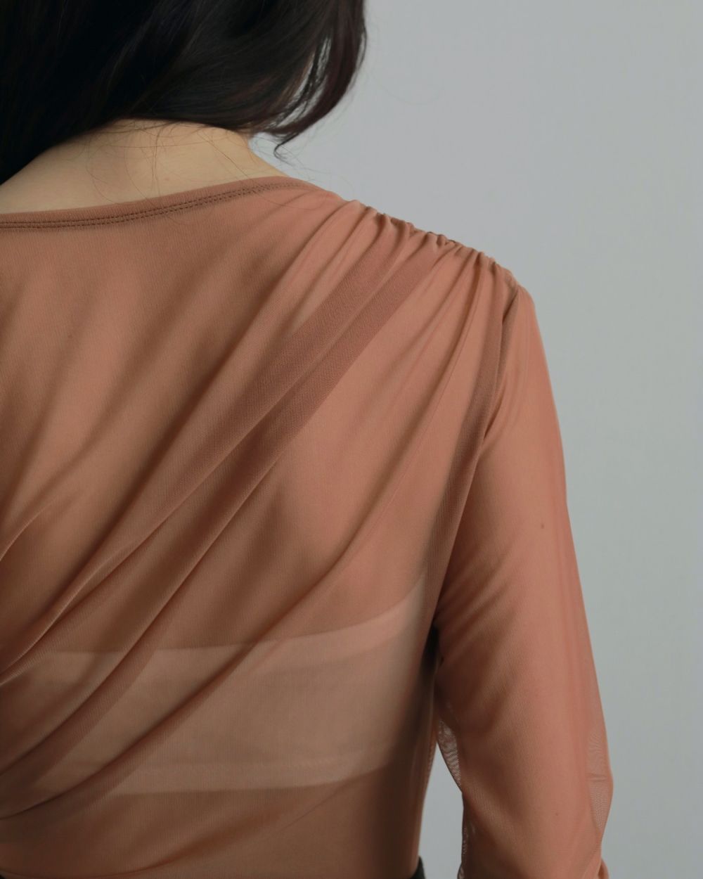 Tulle Gather Bodysuit Tulle Gather Bodysuit,チュールギャザーボディスーツ,62520608,トップス,シアートップス,透け感,ànuke,アンヌーク,lifes,ライフズ,25aw