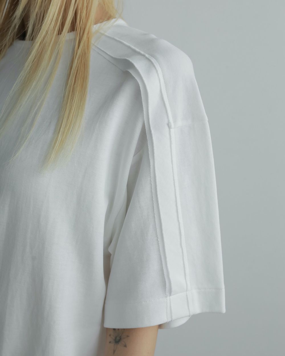 Shoulder Layered Tops Shoulder Layered Tops,ショルダー レイヤード トップス,62520626,トップス,Tシャツ,カットソー,ブラウス,ànuke,アンヌーク,lifes,ライフズ,25aw