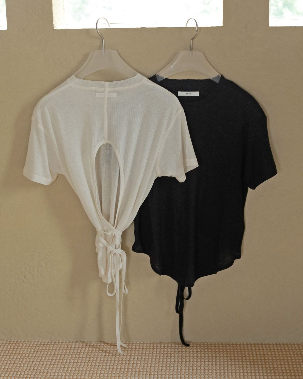 Sheerrib Backopen T-shirts Sheerrib Backopen T-shirts,シアーリブ バックオープン Tシャツ,62520631,トップス,Tシャツ,透け感,シアー,ànuke,アンヌーク,lifes,ライフズ,25aw