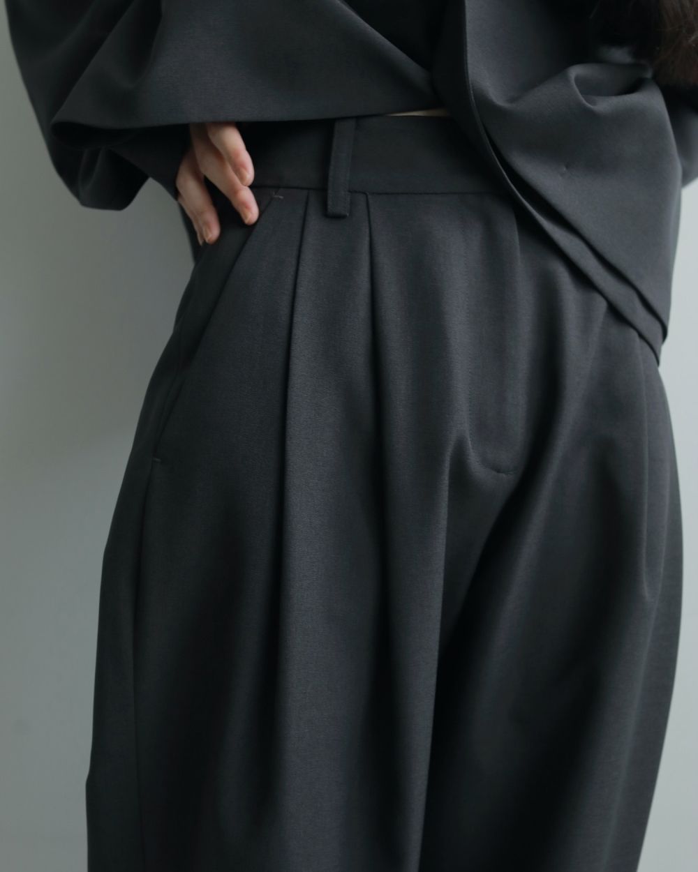 Heather Stretch Pants Heather Stretch Pants,ヘザーストレッチパンツ,62520706,ボトム,パンツ,ストレッチパンツ,ワイドパンツ,ànuke,アンヌーク,lifes,ライフズ,25aw