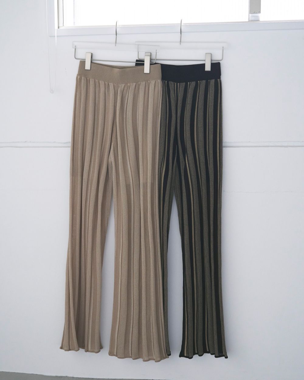 【anuke】完売アイテム＿ストライプニットパンツ 38サイズ anuke】ストライプニットパンツ 38サイズ