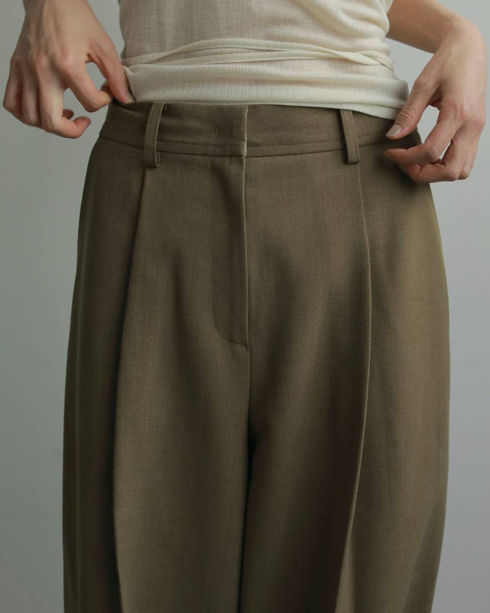 Tuck Pleats Pants Tuck Pleats Pants,タック プリーツ パンツ,62520714,ボトム,パンツ,ワイドパンツ,ànuke,アンヌーク,lifes,ライフズ,25aw