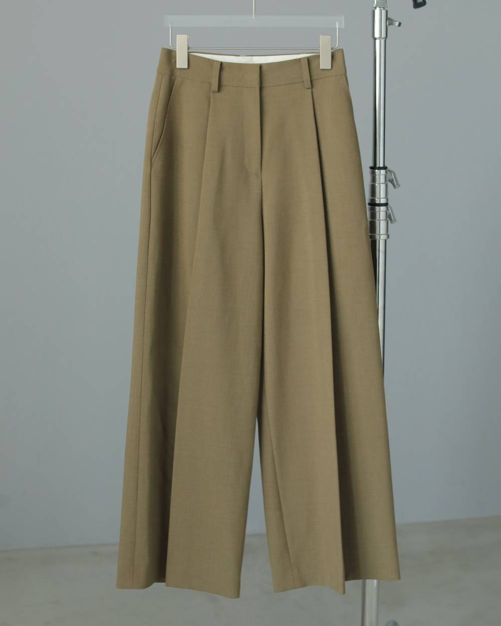 Tuck Pleats Pants Tuck Pleats Pants,タック プリーツ パンツ,62520714,ボトム,パンツ,ワイドパンツ,ànuke,アンヌーク,lifes,ライフズ,25aw