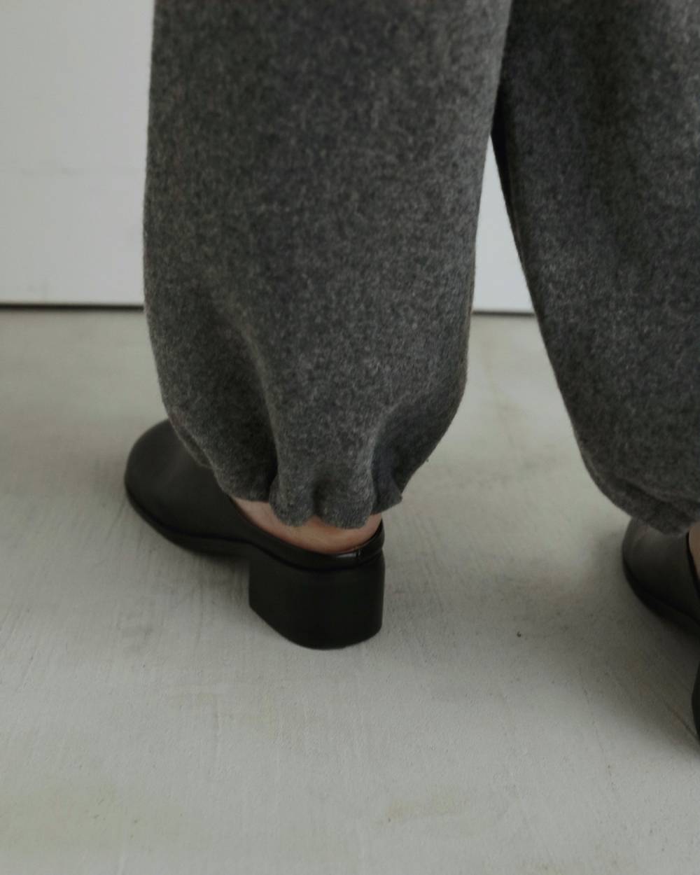 Wool Drawstring Pants Wool Drawstring Pants,ウール ドローストリング パンツ,62520725,パンツ,ボトム,ウール,毛,ドロストパンツ,ànuke,アンヌーク,lifes,ライフズ,25aw