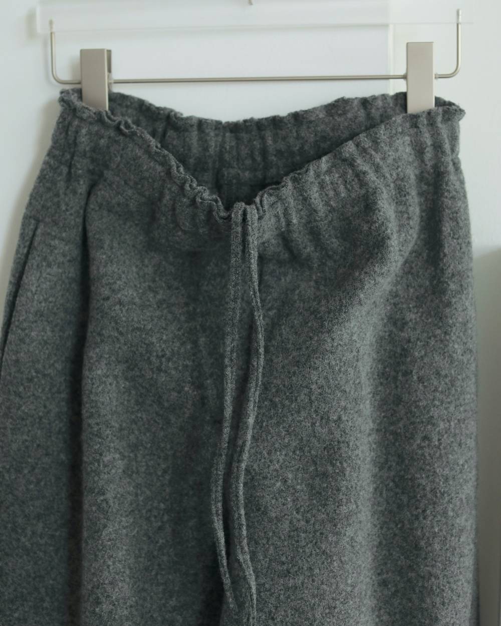 Wool Drawstring Pants Wool Drawstring Pants,ウール ドローストリング パンツ,62520725,パンツ,ボトム,ウール,毛,ドロストパンツ,ànuke,アンヌーク,lifes,ライフズ,25aw