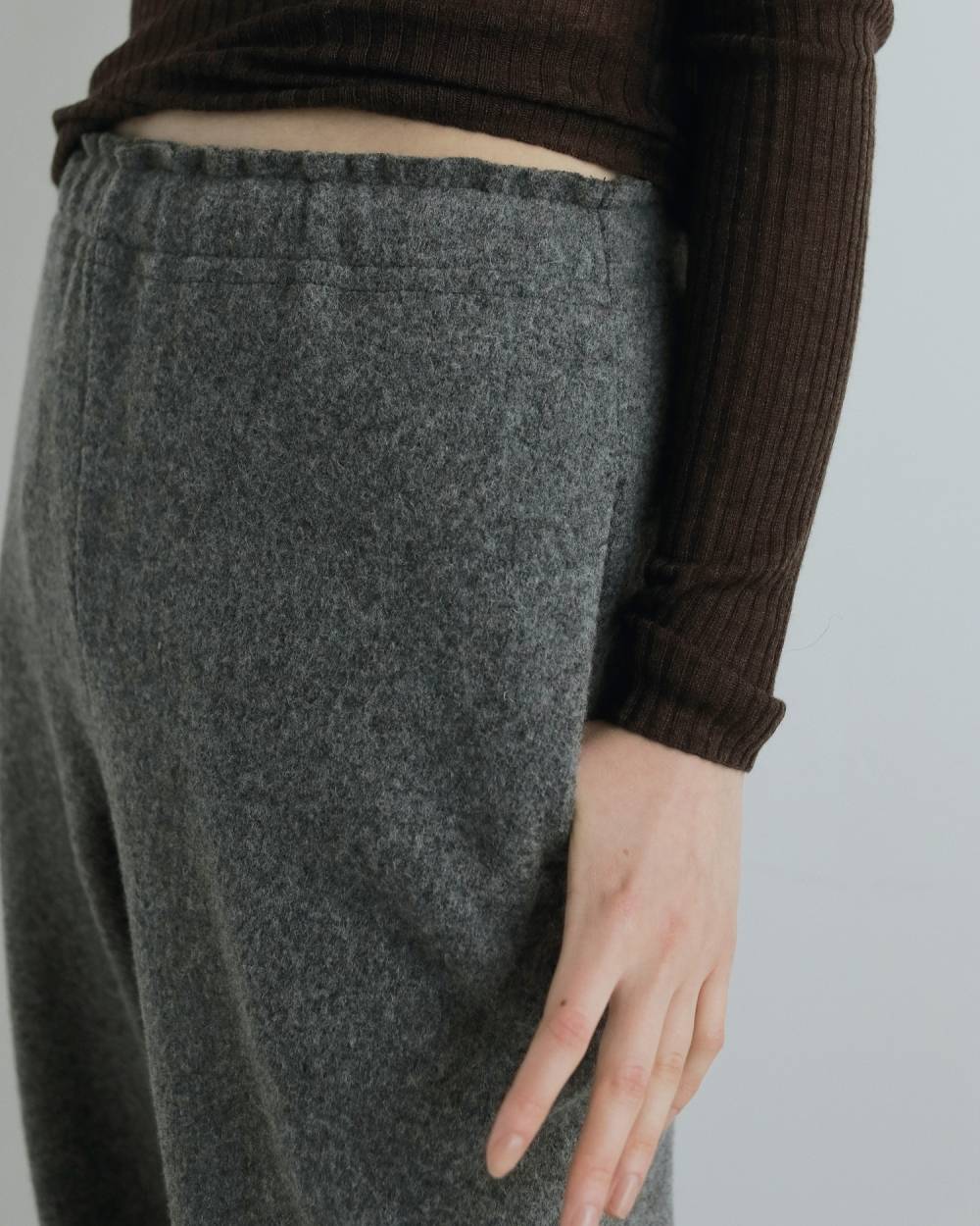 Wool Drawstring Pants Wool Drawstring Pants,ウール ドローストリング パンツ,62520725,パンツ,ボトム,ウール,毛,ドロストパンツ,ànuke,アンヌーク,lifes,ライフズ,25aw