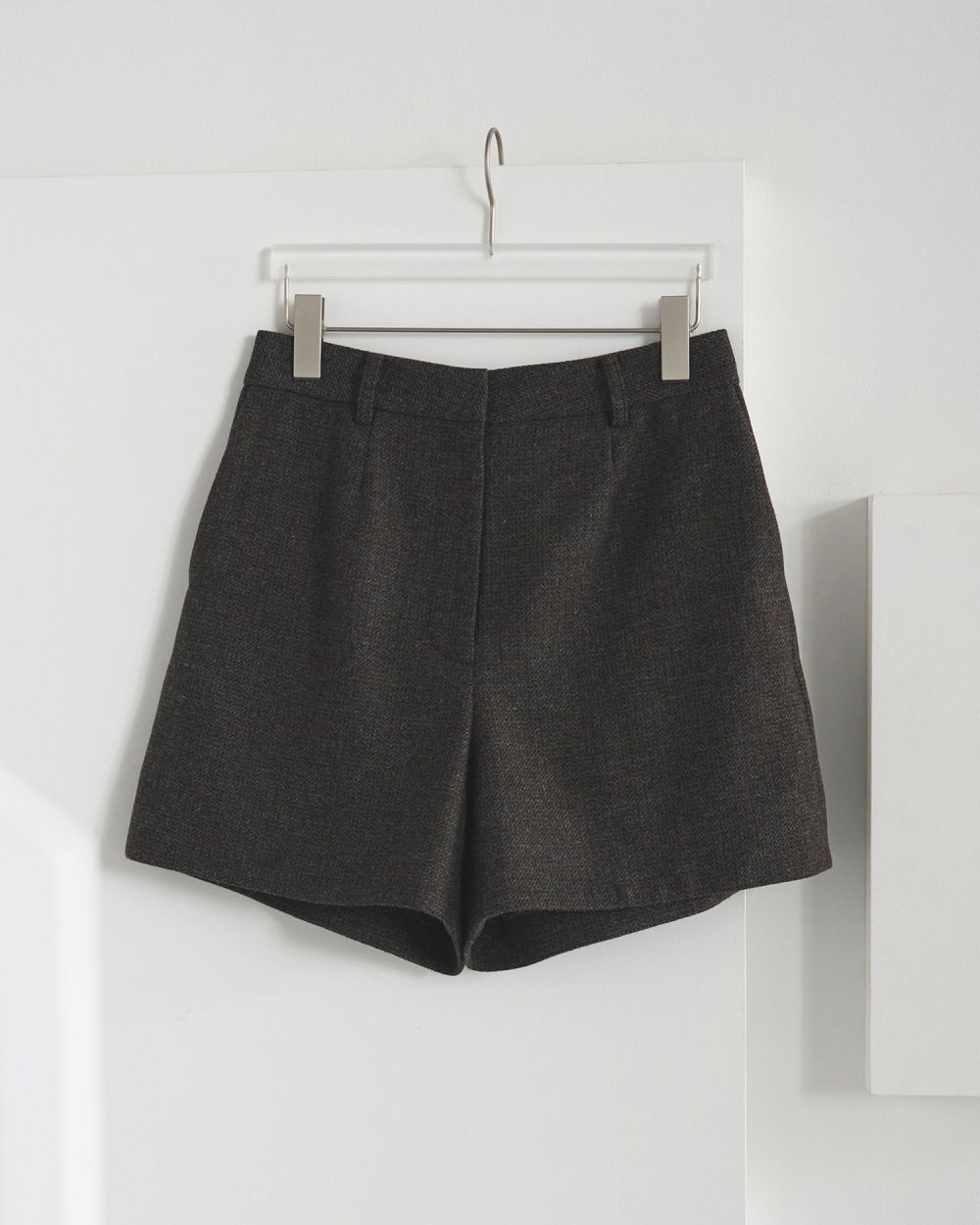 ànuke online store（アンヌーク） / Herringbone Short