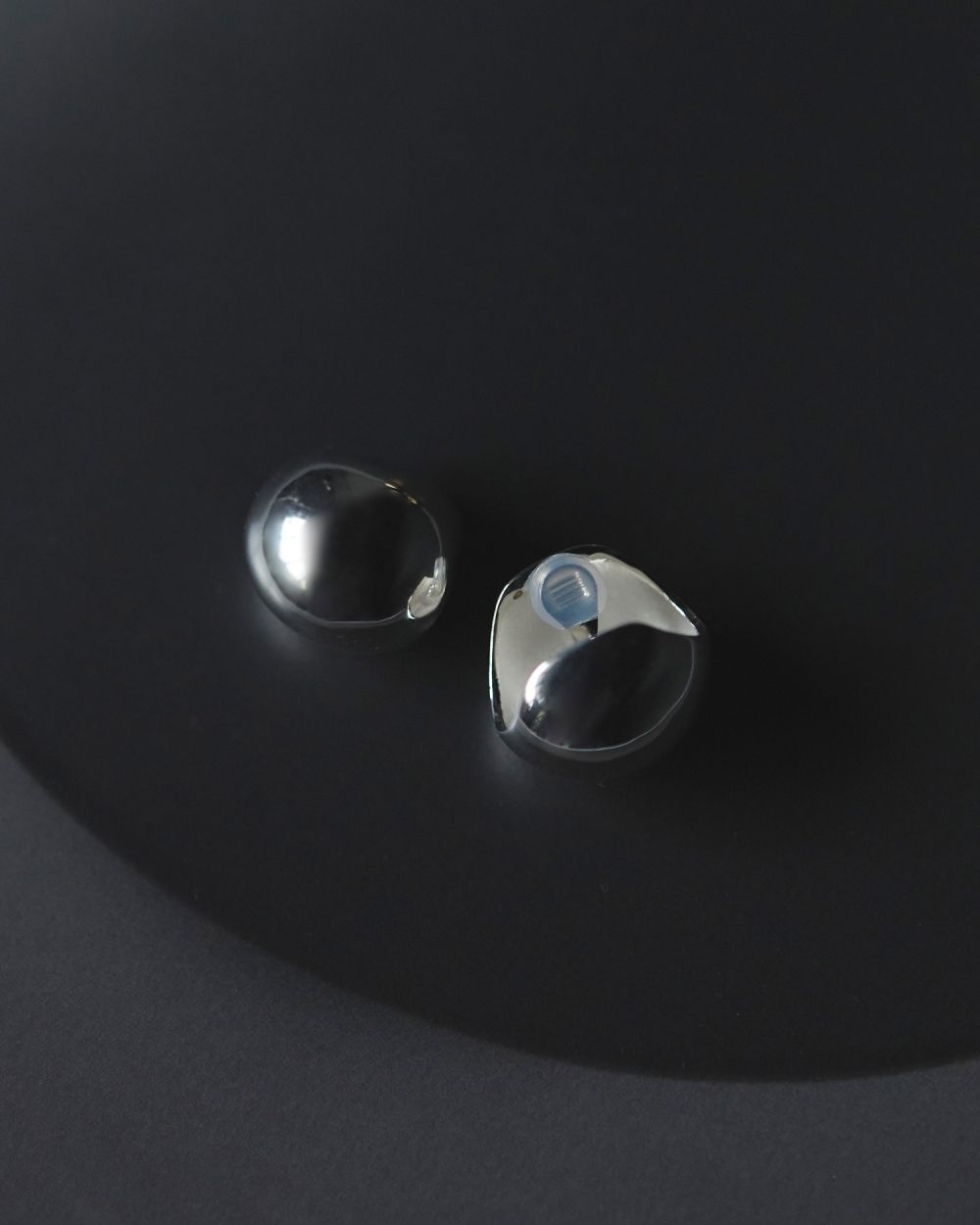 anuke アンヌーク Volume Ball Pierce シルバー ànuke online store（アンヌーク） / Volume Ball PierceVolume