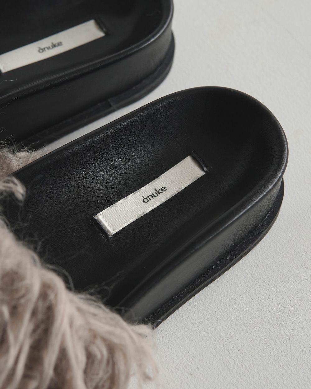 Eco Fur Sandals Eco Fur Sandals,エコ ファー サンダル,62521008,サンダル,シューズ,靴,ボリュームサンダル,エコファー,ànuke,アンヌーク,lifes,ライフズ,25aw