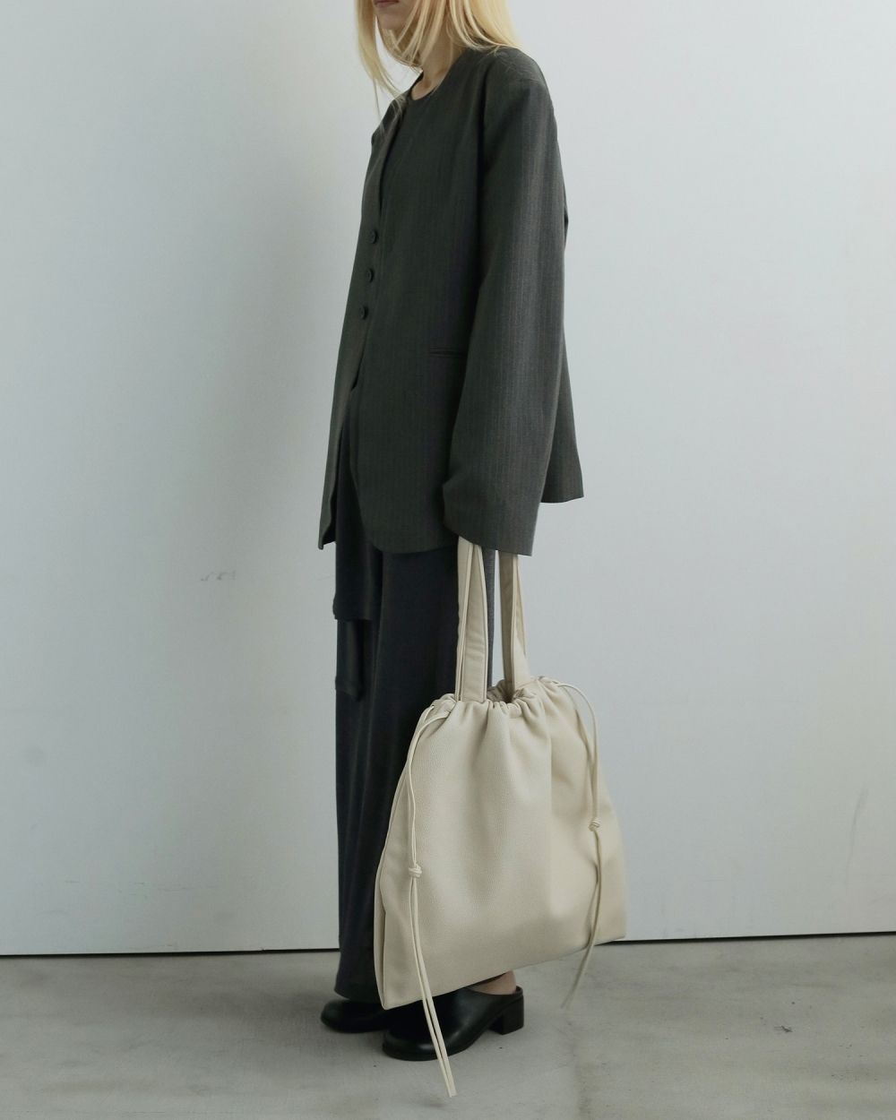 Soft Ecoleather Tote Soft Ecoleather Tote,ソフト エコレザー トート,62521009,バッグ,バック,BAG,小物,グッズ,トートバッグ,トート,ànuke,アンヌーク,lifes,ライフズ,25aw