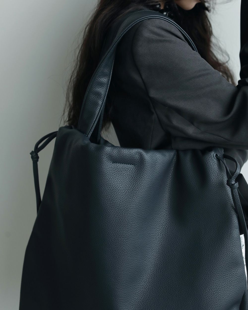 Soft Ecoleather Tote Soft Ecoleather Tote,ソフト エコレザー トート,62521009,バッグ,バック,BAG,小物,グッズ,トートバッグ,トート,ànuke,アンヌーク,lifes,ライフズ,25aw