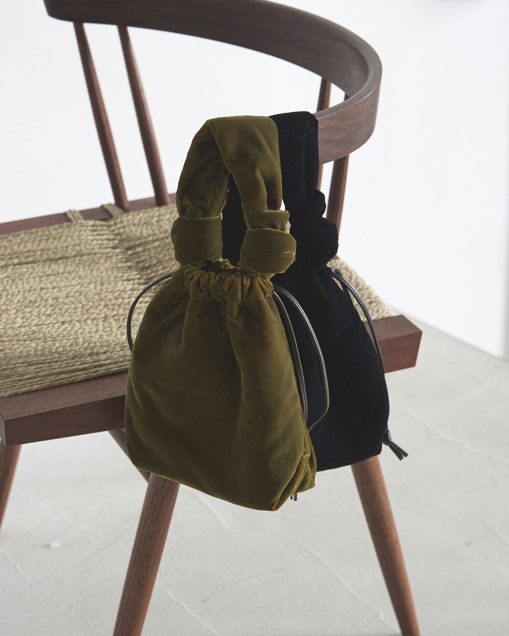 Velvet Mini Purse Velvet Mini Purse,ベルベット ミニ パース,62521014,小物,バッグ,巾着バッグ,ànuke,アンヌーク,lifes,ライフズ,25aw