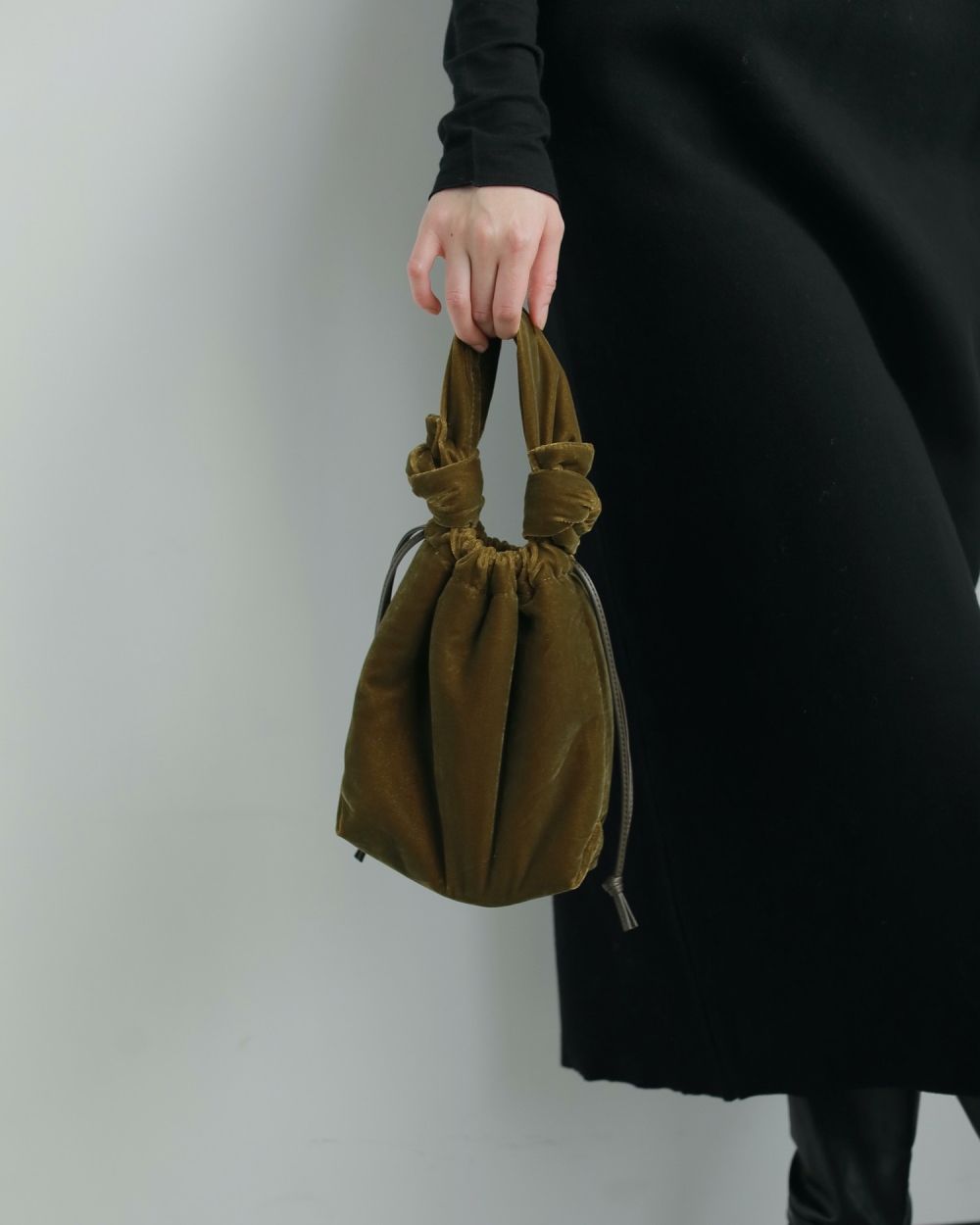 【完売】anuke Velvet Mini Purse ブラック ànuke online store（アンヌーク） / Velvet Mini PurseVelvet