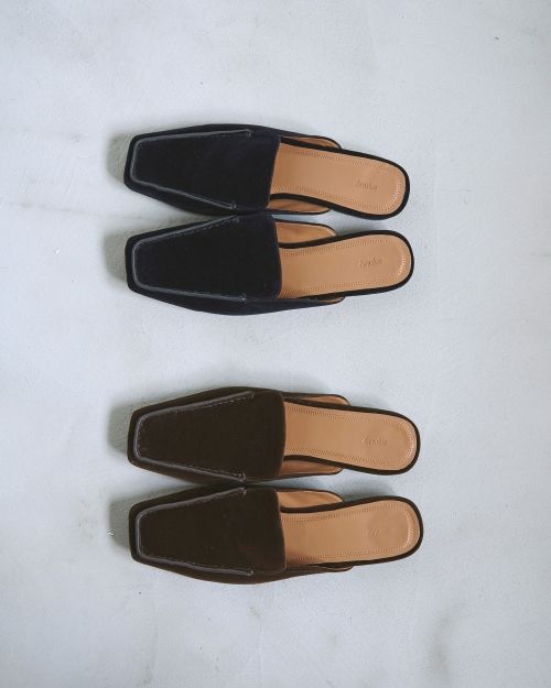 靴 anuke Square Tong Sandals Black 37 anuke Square Tong Sandals Black 37