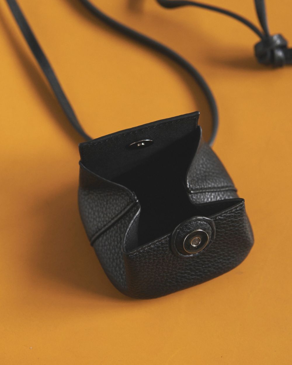 Ecoleather Waist Pouch Ecoleather Waist Pouch,エコレザーウエストポーチ,62521023,ポーチ,ウエストポーチ,BAG,小物,ànuke,アンヌーク,lifes,ライフズ,25aw