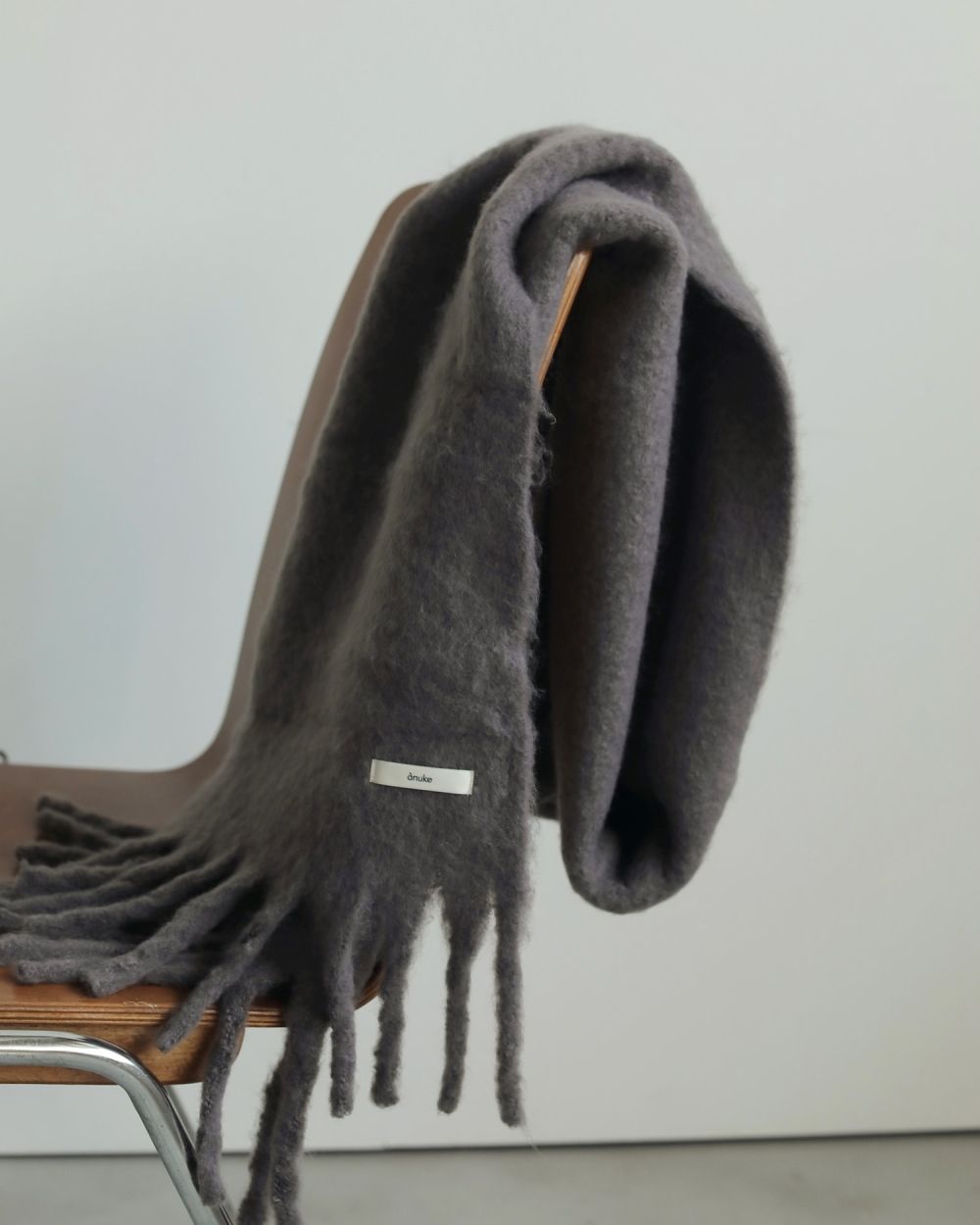 Soft Fringe Stole Soft Fringe Stole,ソフトフリンジストール,62521026,ストール,フリンジストール,マフラー,小物,グッズ,ànuke,アンヌーク,lifes,ライフズ,25aw