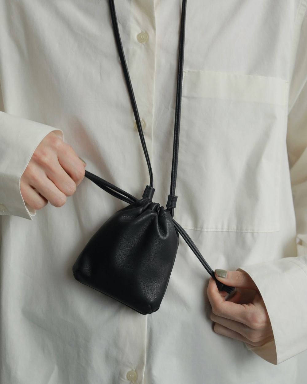 Leather Mini Pochette Leather Mini Pochette,レザーミニポシェット,62521030,ポシェット,グッズ,小物,ショルダー,バッグ,ànuke,アンヌーク,lifes,ライフズ,25aw