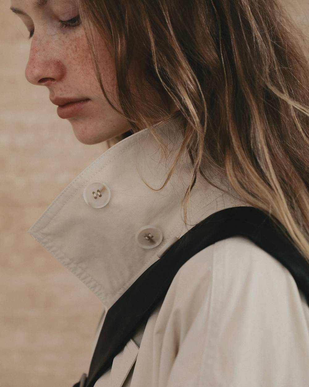 Standcollar Long Coat Standcollar Long Coat,スタンドカラー ロング コート,62610002,コート,アウター,ロングコート,スタンドカラー,羽織,ànuke,アンヌーク,lifes,ライフズ,26ss