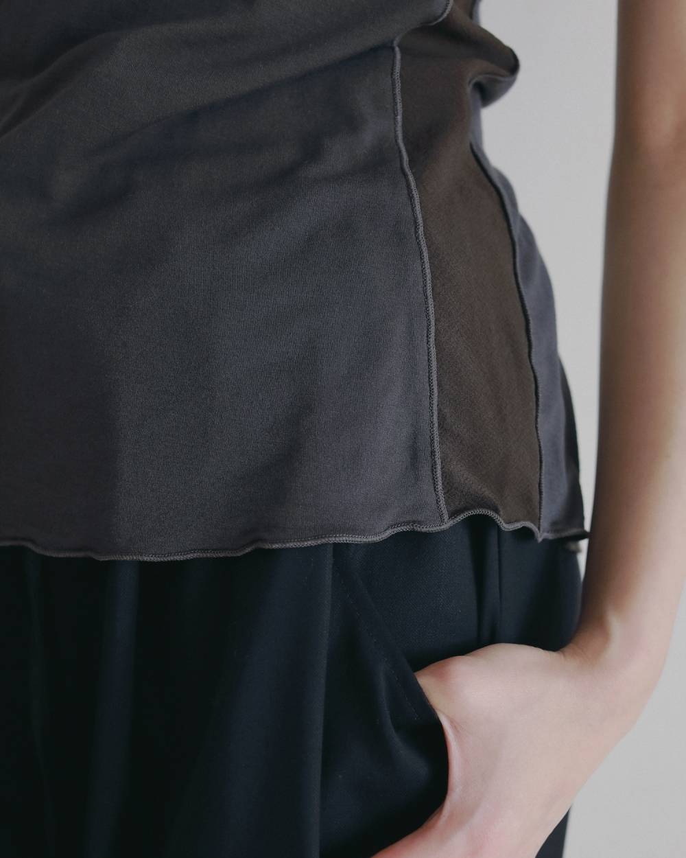 Bicolor Tank Top Bicolor Tank Top,バイカラー タンク トップ,62610607,トップス,タンクトップ,タンク,ノースリーブ,ノースリ,ànuke,アンヌーク,lifes,ライフズ,26ss,26fall,26aw