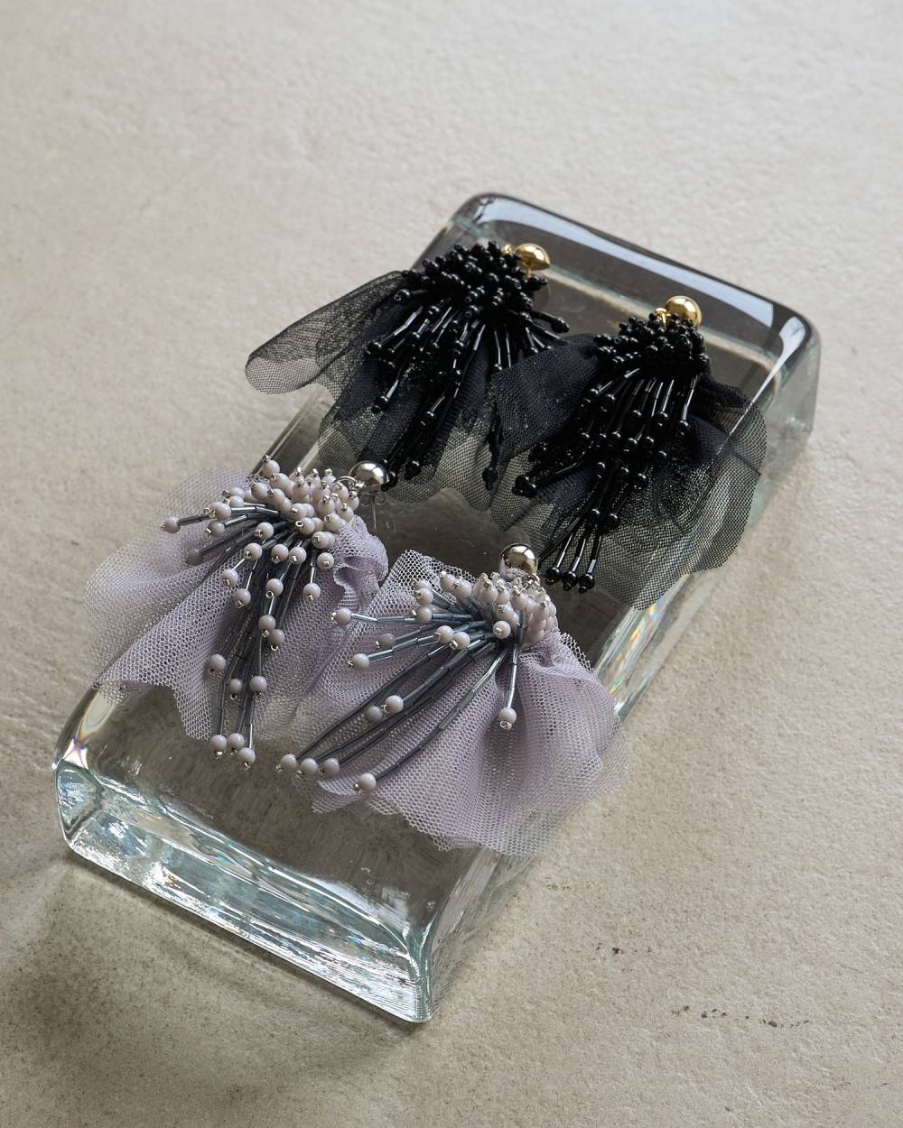 Tulle x Beads Pierce Tulle x Beads Pierce,チュール ビーズ ピアス,62610910,ピアス,アクセ,アクセサリー,ボリュームピアス,チュール,ビーズ,フリンジ,ànuke,アンヌーク,lifes,ライフズ,26ss,26fall,26aw