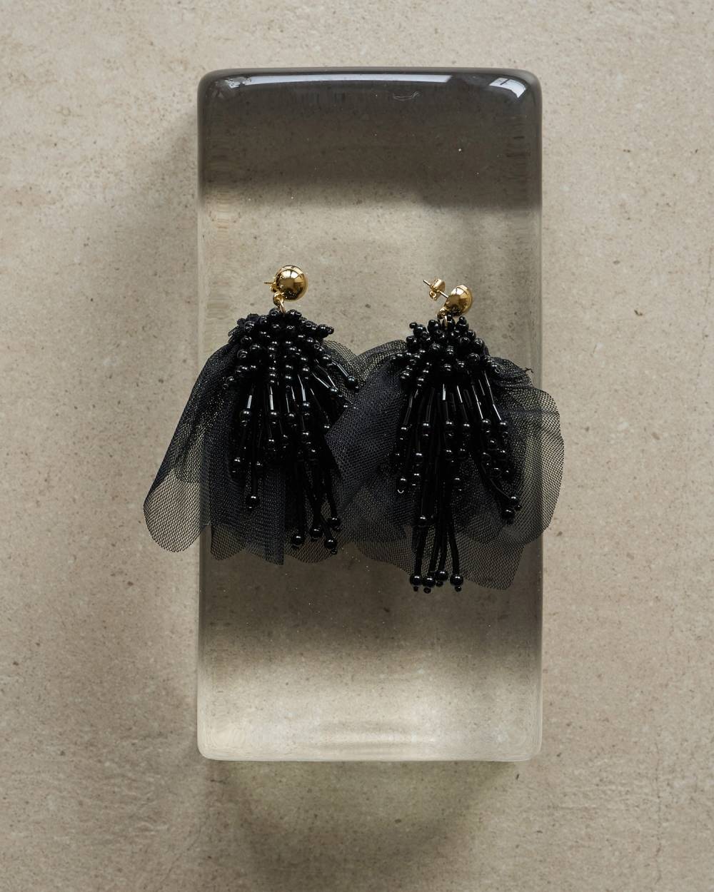 Tulle x Beads Pierce Tulle x Beads Pierce,チュール ビーズ ピアス,62610910,ピアス,アクセ,アクセサリー,ボリュームピアス,チュール,ビーズ,フリンジ,ànuke,アンヌーク,lifes,ライフズ,26ss,26fall,26aw