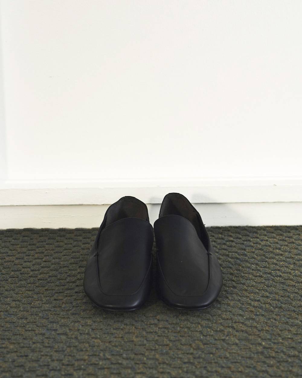 Ecoleather Flat Loafers Ecoleather Flat Loafers,エコレザー フラット ローファー,62611013,靴,シューズ,ローファー,ローカット,エコレザー,ànuke,アンヌーク,lifes,ライフズ,26ss