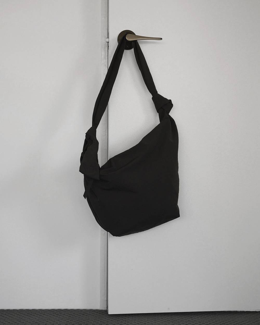 Knot Nylon Bag Knot Nylon Bag,ノット ナイロン バッグ,62611021,バッグ,グッズ,ナイロン素材,ànuke,アンヌーク,lifes,ライフズ,26ss