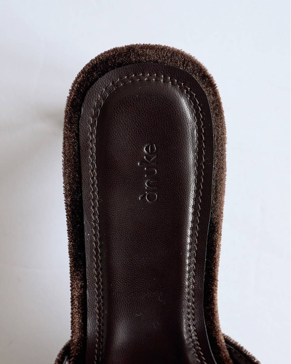 Squaretoe Velour Mule Squaretoe Velour Mule,スクエアトゥ ベロア ミュール,62611027,靴,サンダル,シューズ,ミュール,ベロア素材,ミュールサンダル,ànuke,アンヌーク,lifes,ライフズ,26ss,26fall,26aw