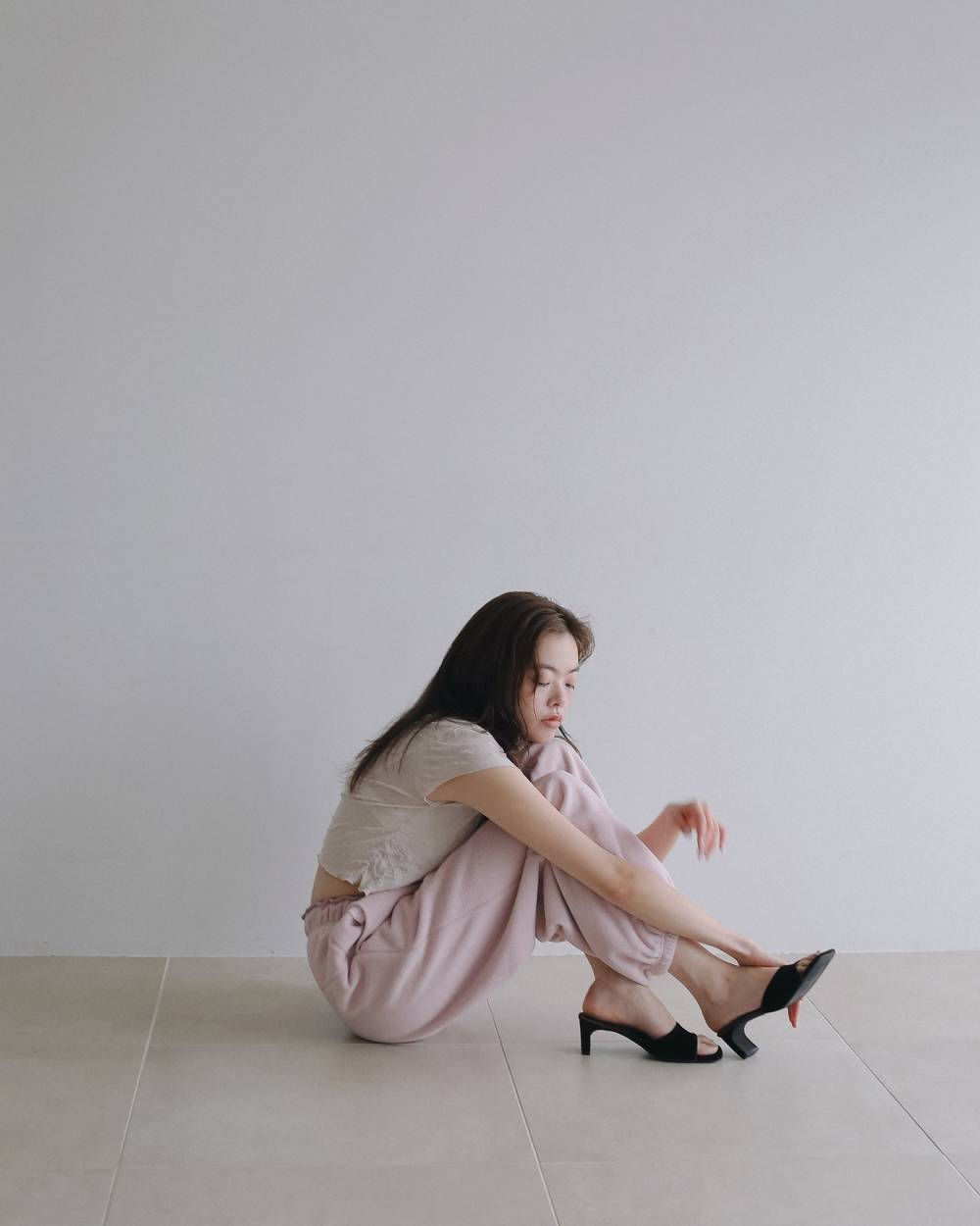 Squaretoe Velour Mule Squaretoe Velour Mule,スクエアトゥ ベロア ミュール,62611027,靴,サンダル,シューズ,ミュール,ベロア素材,ミュールサンダル,ànuke,アンヌーク,lifes,ライフズ,26ss,26fall,26aw