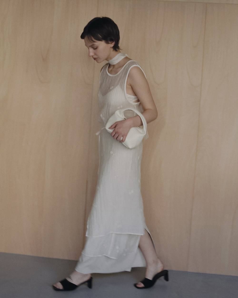 Embroidery Sleeveless Onepiece Embroidery Sleeveless Onepiece,エンブロイダリー スリーブレス ワンピース,62620306,ワンピース,ワンピ,ドレス,シアー素材,ノースリーブワンピース,ànuke,アンヌーク,lifes,ライフズ,26ss,26fall,26aw