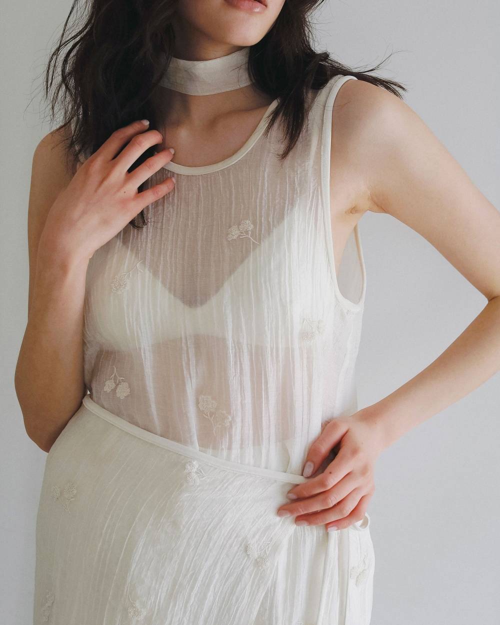 Embroidery Sleeveless Onepiece Embroidery Sleeveless Onepiece,エンブロイダリー スリーブレス ワンピース,62620306,ワンピース,ワンピ,ドレス,シアー素材,ノースリーブワンピース,ànuke,アンヌーク,lifes,ライフズ,26ss,26fall,26aw