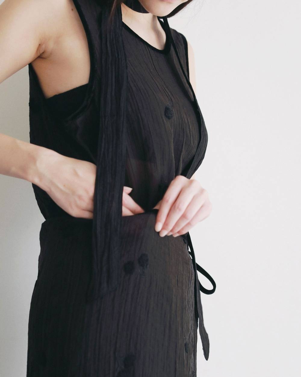 Embroidery Sleeveless Onepiece Embroidery Sleeveless Onepiece,エンブロイダリー スリーブレス ワンピース,62620306,ワンピース,ワンピ,ドレス,シアー素材,ノースリーブワンピース,ànuke,アンヌーク,lifes,ライフズ,26ss,26fall,26aw