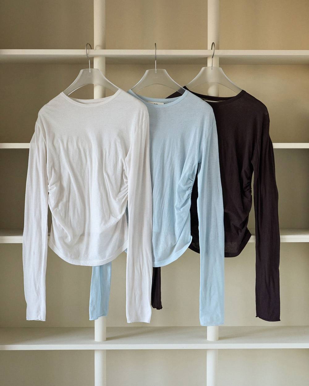 Gather Compact Tops Gather Compact Tops,ギャザー コンパクト トップス,62620608,トップス,薄手,カットソー,ànuke,アンヌーク,lifes,ライフズ,26ss,26fall,26aw