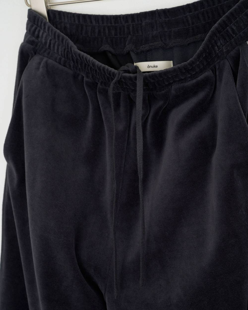 Velour Track Pants Velour Track Pants,ベロア トラック パンツ,62620704,ボトム,パンツ,ワイドパンツ,ànuke,アンヌーク,lifes,ライフズ,26ss,26fall,26aw
