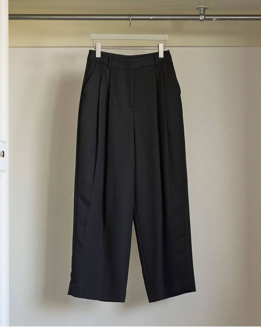Twill Satin Pants Twill Satin Pants,ツイル サテン パンツ,62620708,ボトム,パンツ,ワイドパンツ,ànuke,アンヌーク,lifes,ライフズ,26ss,26fall,26aw