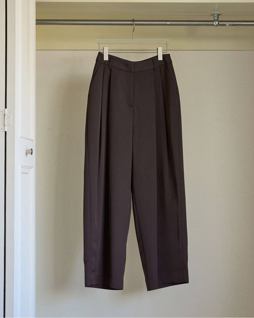Twill Satin Pants Twill Satin Pants,ツイル サテン パンツ,62620708,ボトム,パンツ,ワイドパンツ,ànuke,アンヌーク,lifes,ライフズ,26ss,26fall,26aw