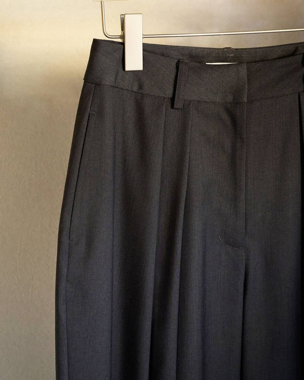 Hightwist Cocoon Pants Hightwist Cocoon Pants,ハイウエスト コクーン パンツ,62620716,ボトム,パンツ,コクーン,ワイドパンツ,ànuke,アンヌーク,lifes,ライフズ,26ss,26fall,26aw