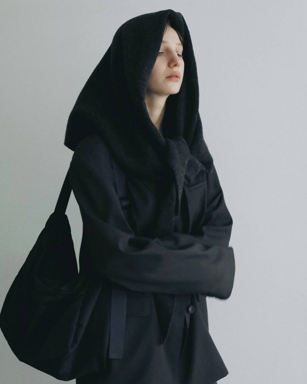 Knit Triangle Scarf Knit Triangle Scarf,ニット トライアングル スカーフ,62621013,スカーフ,ニットスカーフ,ànuke,アンヌーク,lifes,ライフズ,26ss,26fall,26aw