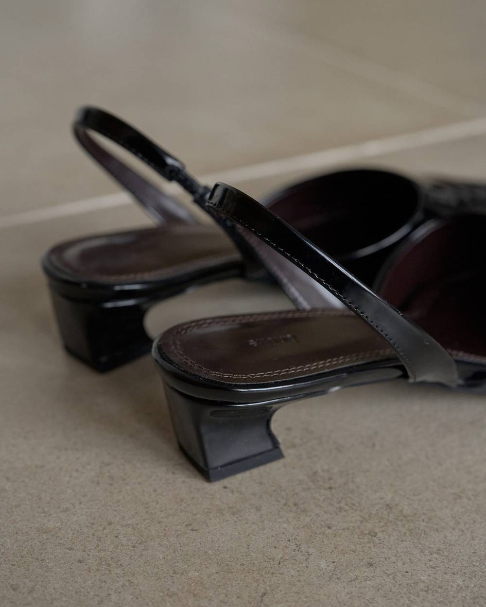 Squaretoe Enamel Pumps Squaretoe Enamel Pumps,スクエアトゥ エナメル パンプス,62621017,パンプス,シューズ,靴,ヒールパンプス,ànuke,アンヌーク,lifes,ライフズ,26ss,26fall,26aw